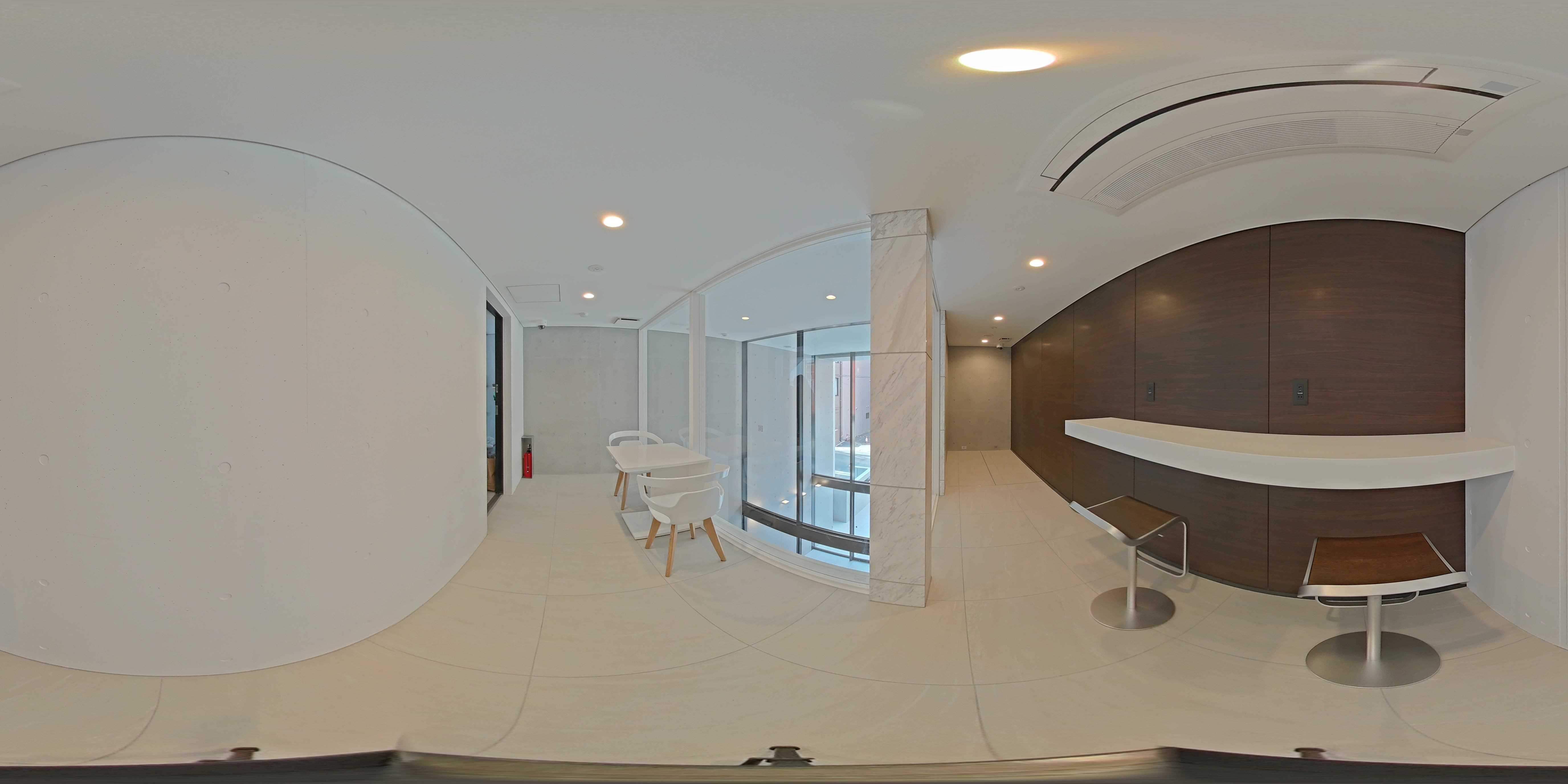 ZOOM神田 | ZOOMRENT ｜ LENZ DX